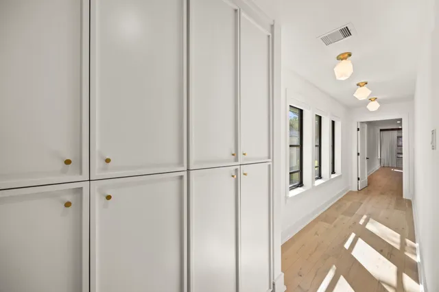 $1,299,000 | 709 West 39th Street, Houston, TX 77018