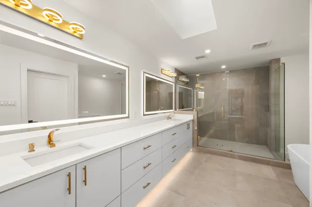 $1,299,000 | 709 West 39th Street, Houston, TX 77018