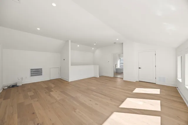 $1,299,000 | 709 West 39th Street, Houston, TX 77018