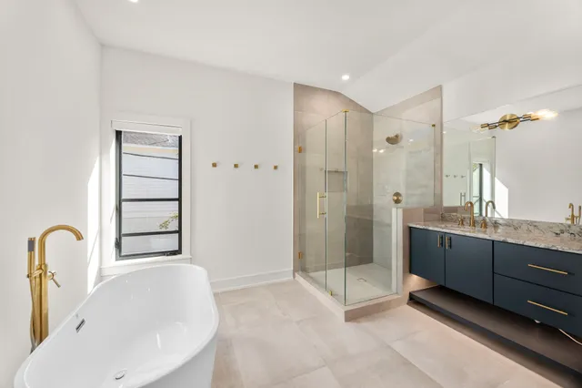 $1,299,000 | 709 West 39th Street, Houston, TX 77018