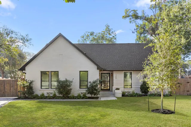 $1,299,000 | 709 West 39th Street, Houston, TX 77018