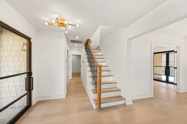 $1,299,000 | 709 West 39th Street, Houston, TX 77018