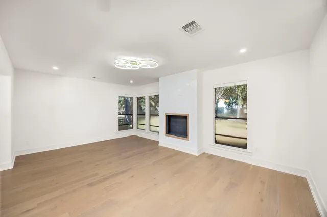 $1,299,000 | 709 West 39th Street, Houston, TX 77018