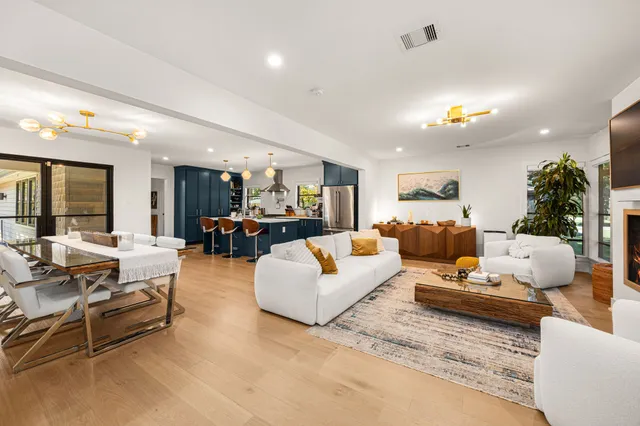 $1,299,000 | 709 West 39th Street, Houston, TX 77018