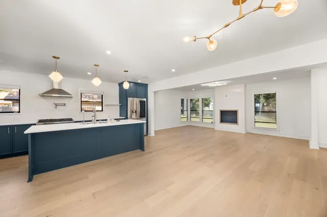 $1,299,000 | 709 West 39th Street, Houston, TX 77018