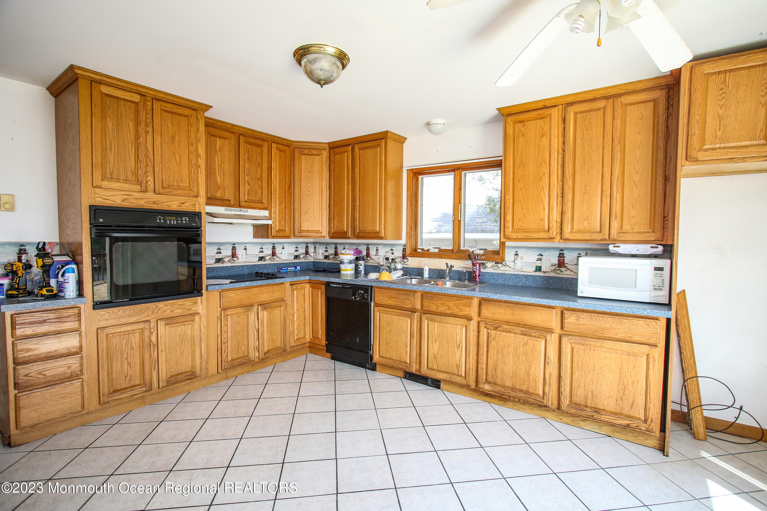 82 Dolphin Road Tuckerton, NJ 08087 - Photo 3 of 32 319A7675