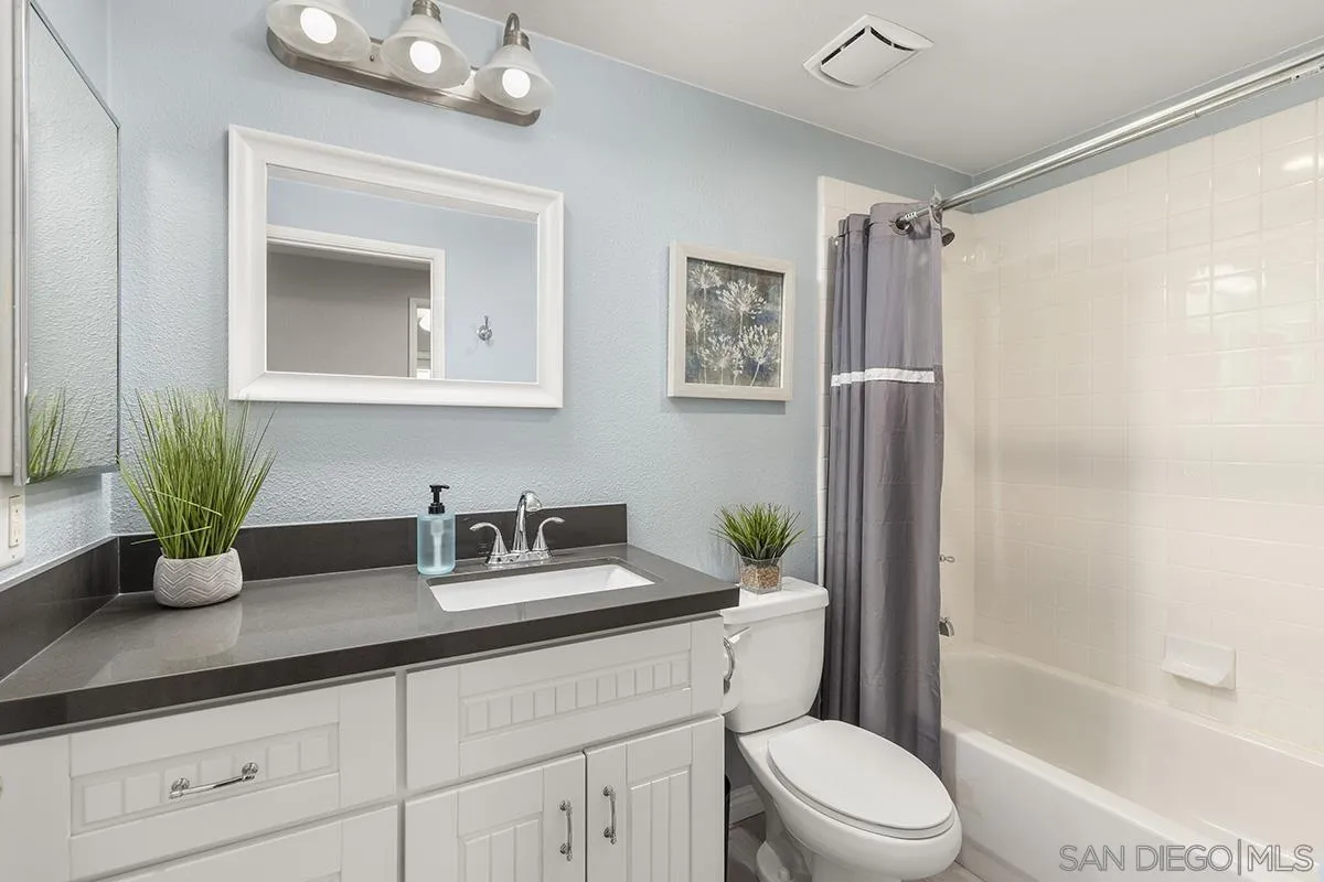 424 Hidden Trails Road Escondido, CA 92027 - Photo 17 of 45 Gallery Image 17