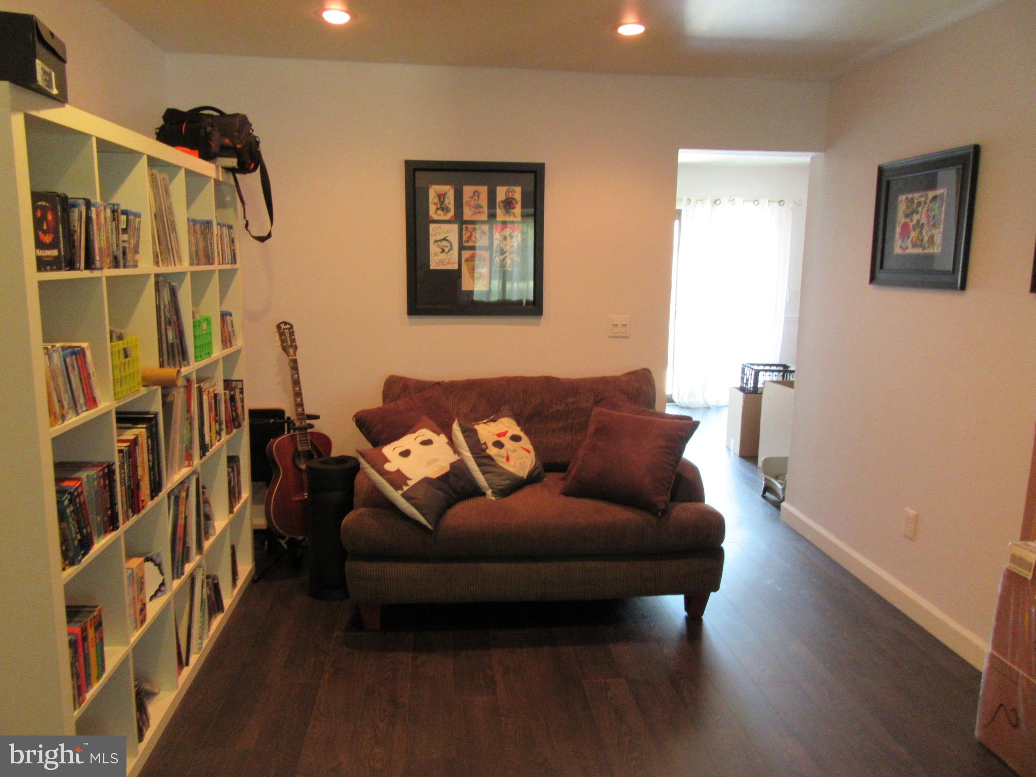557 Fairfield Road East Windsor, NJ 08520 - Photo 5 of 23 Gallery Image 5