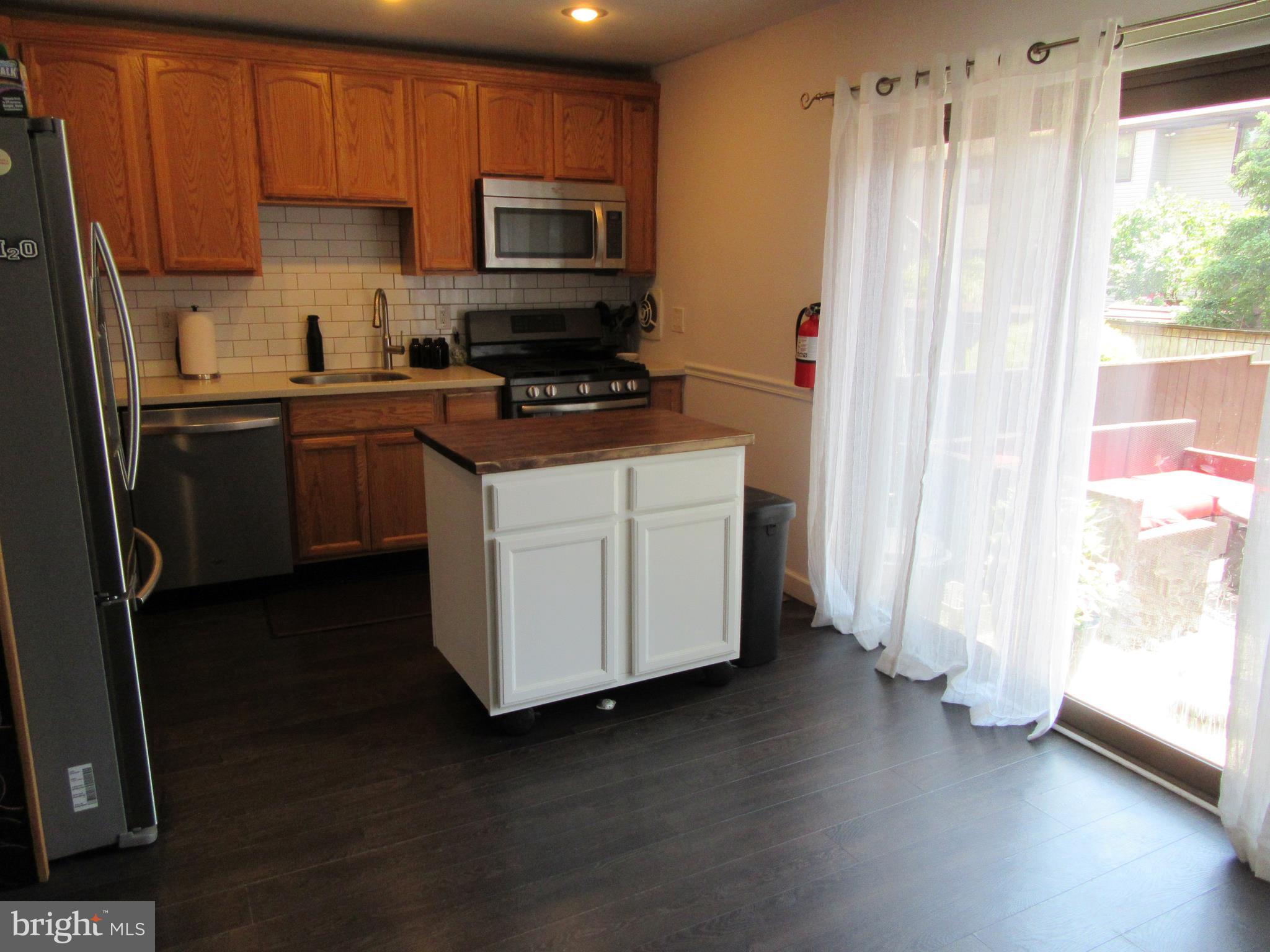 557 Fairfield Road East Windsor, NJ 08520 - Photo 7 of 23 Gallery Image 7