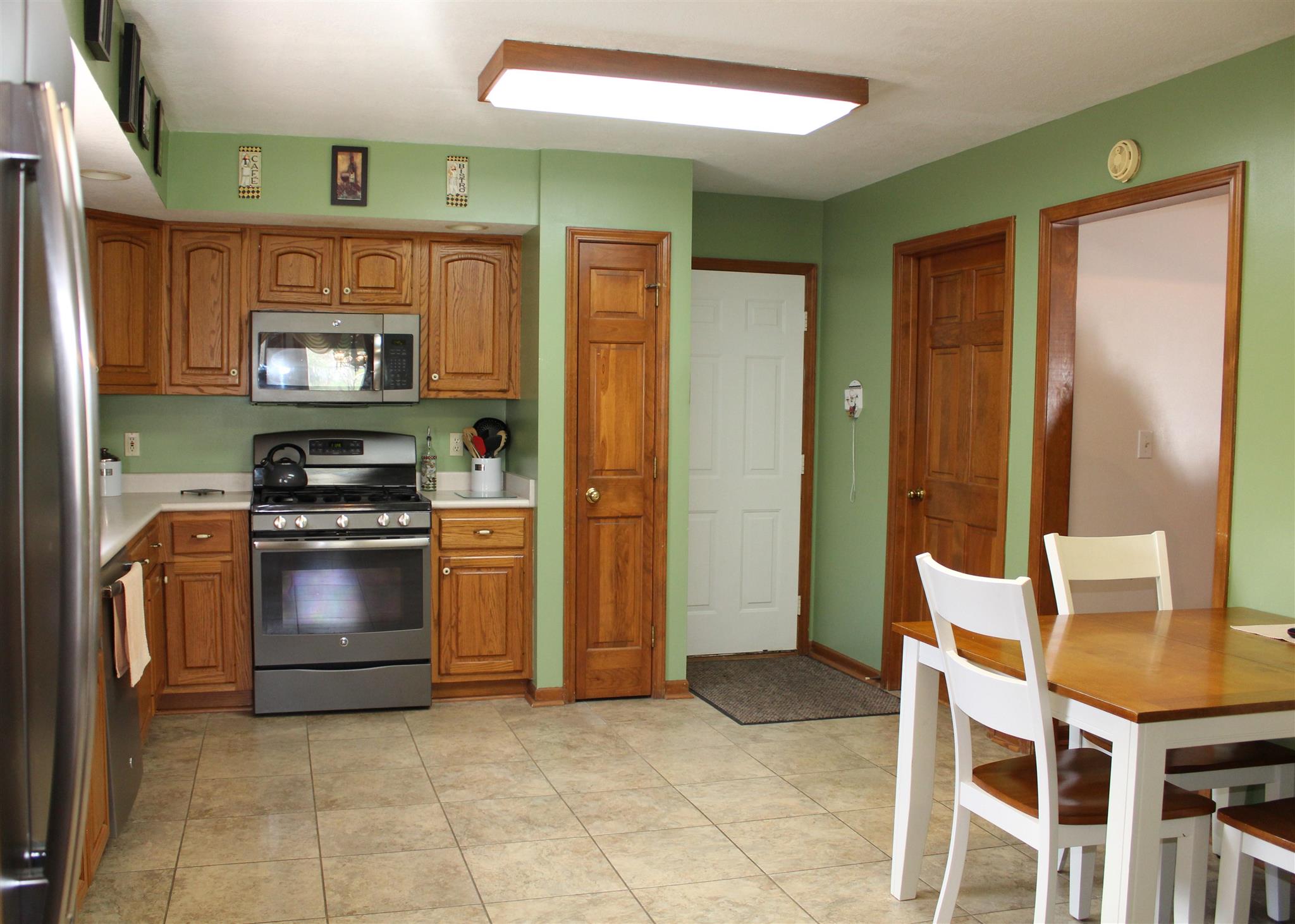 10225 Hosler Road Leo, IN 46765 - Photo 10 of 27 Gallery Image 10