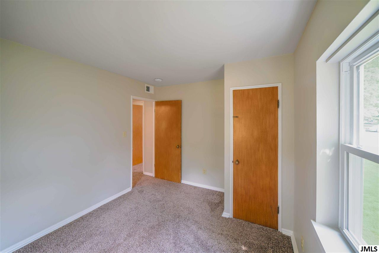856 Springcrest Boulevard Jackson, MI 49203 - Photo 24 of 24 Photo 27