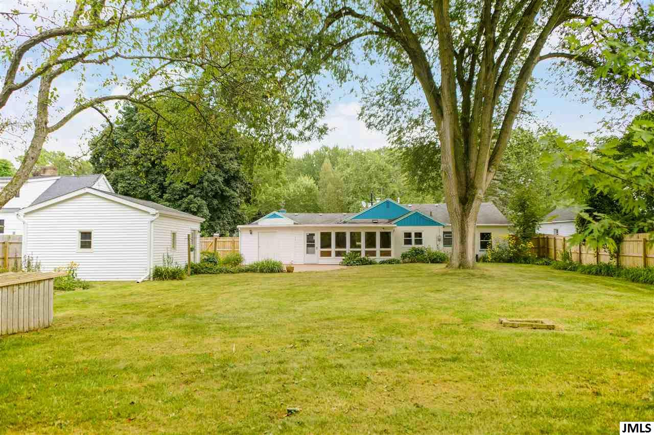 856 Springcrest Boulevard Jackson, MI 49203 - Photo 7 of 24 Photo 10