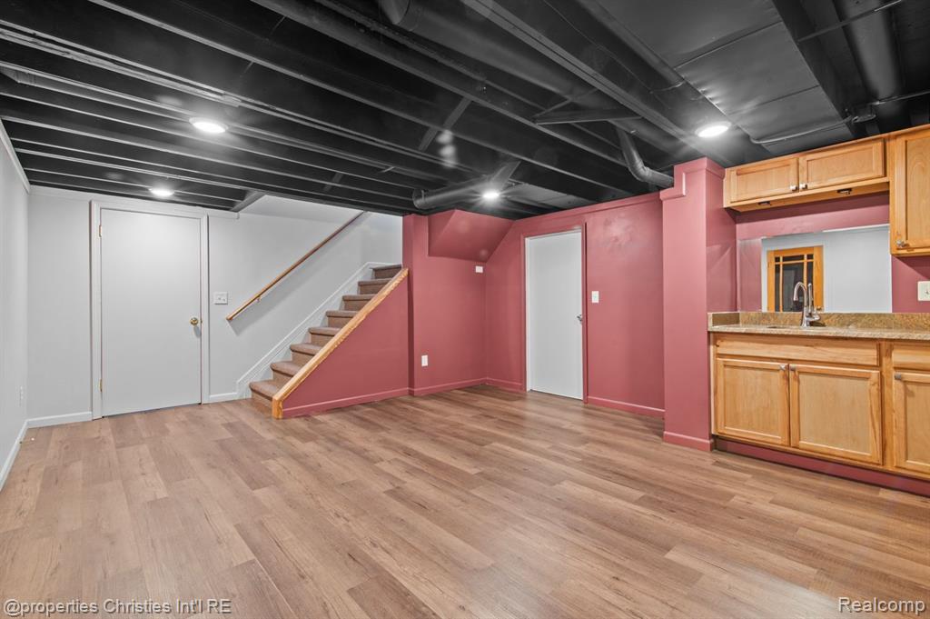 1501 Deerhurst Lane Rochester Hills, MI 48307 - Photo 27 of 38
