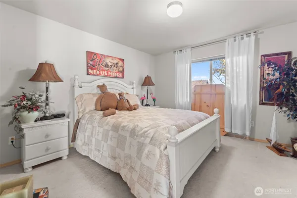 $575,000 | 207 Williams Boulevard Northeast, Orting, WA 98360