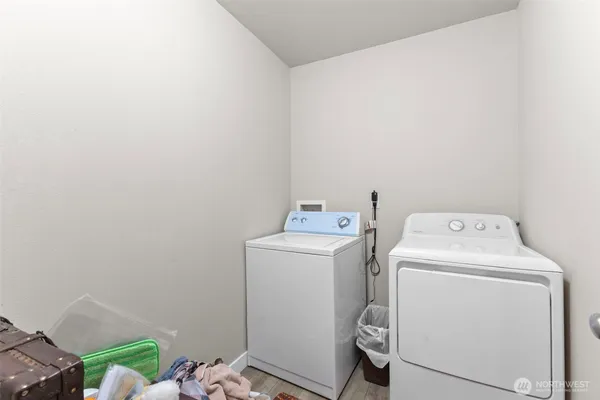 $575,000 | 207 Williams Boulevard Northeast, Orting, WA 98360