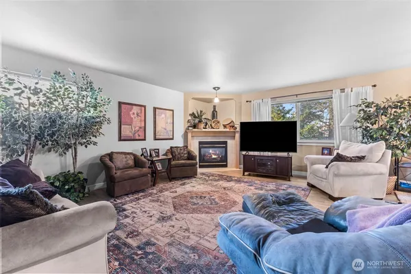 $575,000 | 207 Williams Boulevard Northeast, Orting, WA 98360