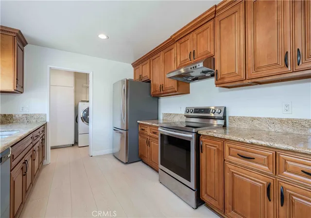 $4,500 | 4 Carrol Avenue, Irvine, CA 92614