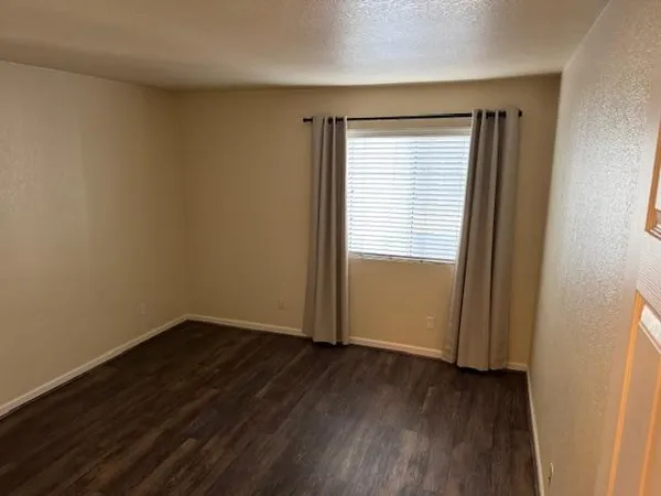 $1,100 | 740 West Elm Street, Unit 214, Phoenix, AZ 85013