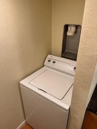 $995 | 740 West Elm Street, Unit 214, Phoenix, AZ 85013