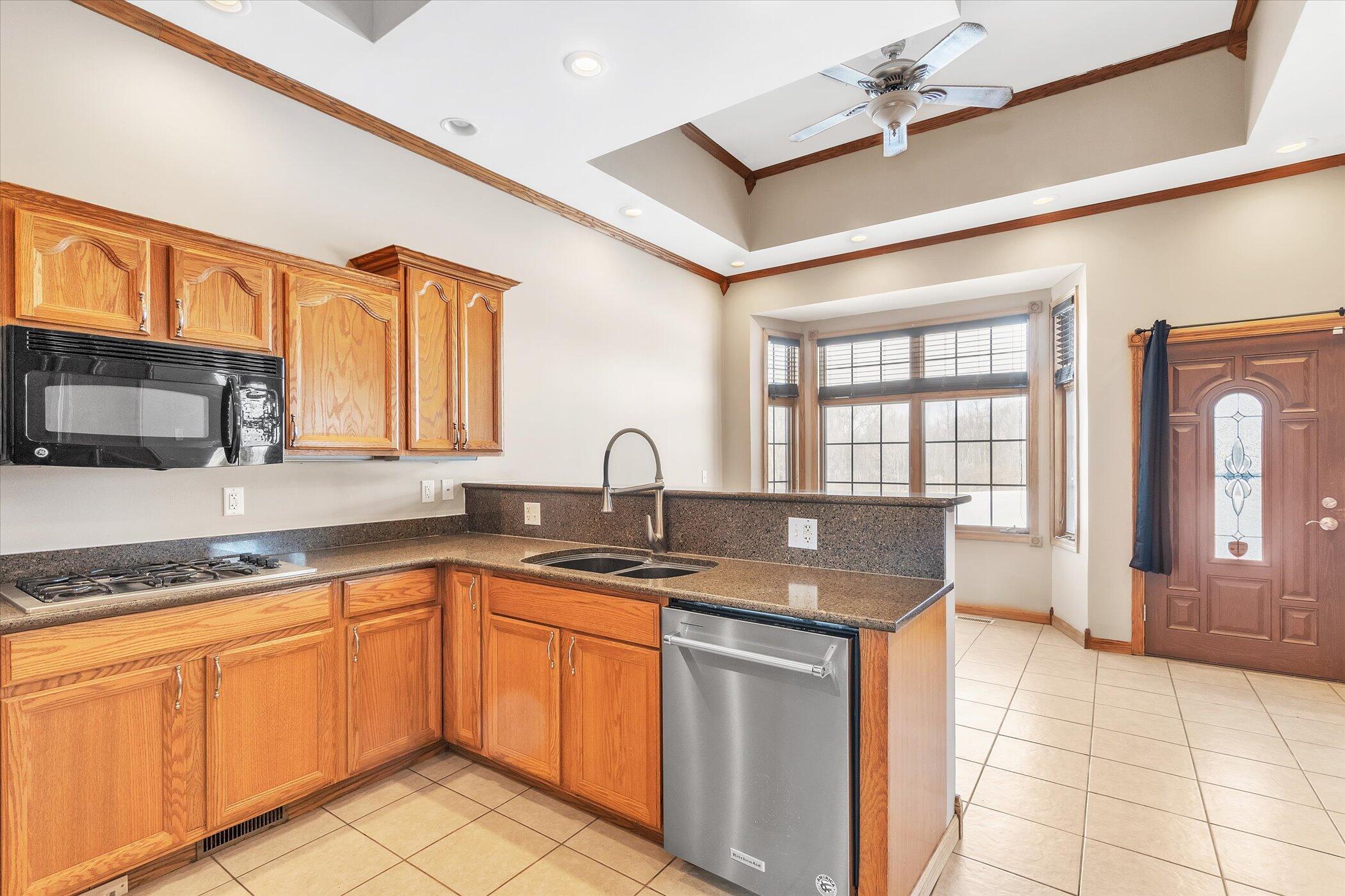 6302 County Farm Road Jackson, MI 49201 - Photo 16 of 73 16-6302-County-Farm-Rd-WindowStill-Real-