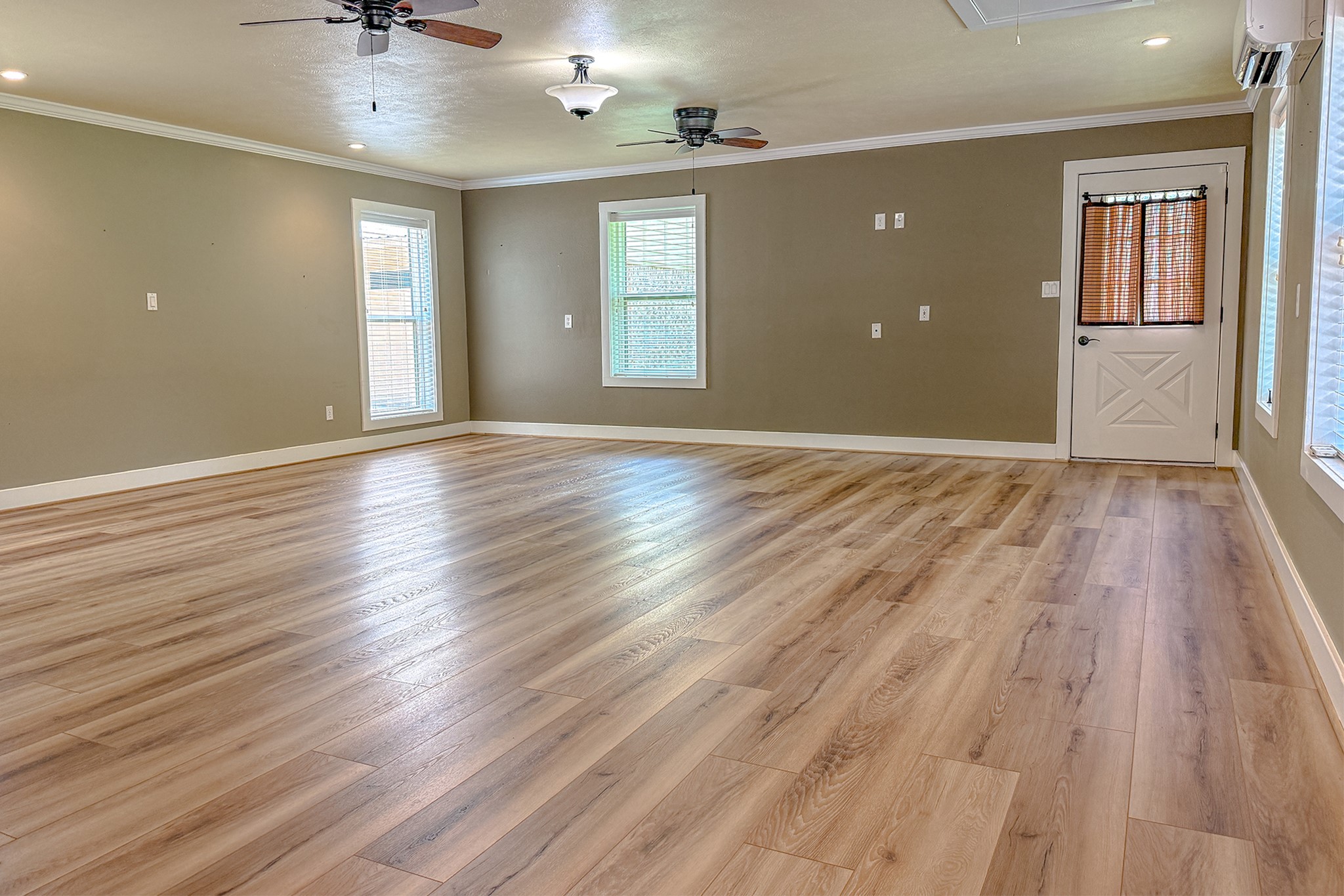 96 B John Kay Road Huntsville, TX 77320 - Photo 38 of 50 Flex room with access from breezeway