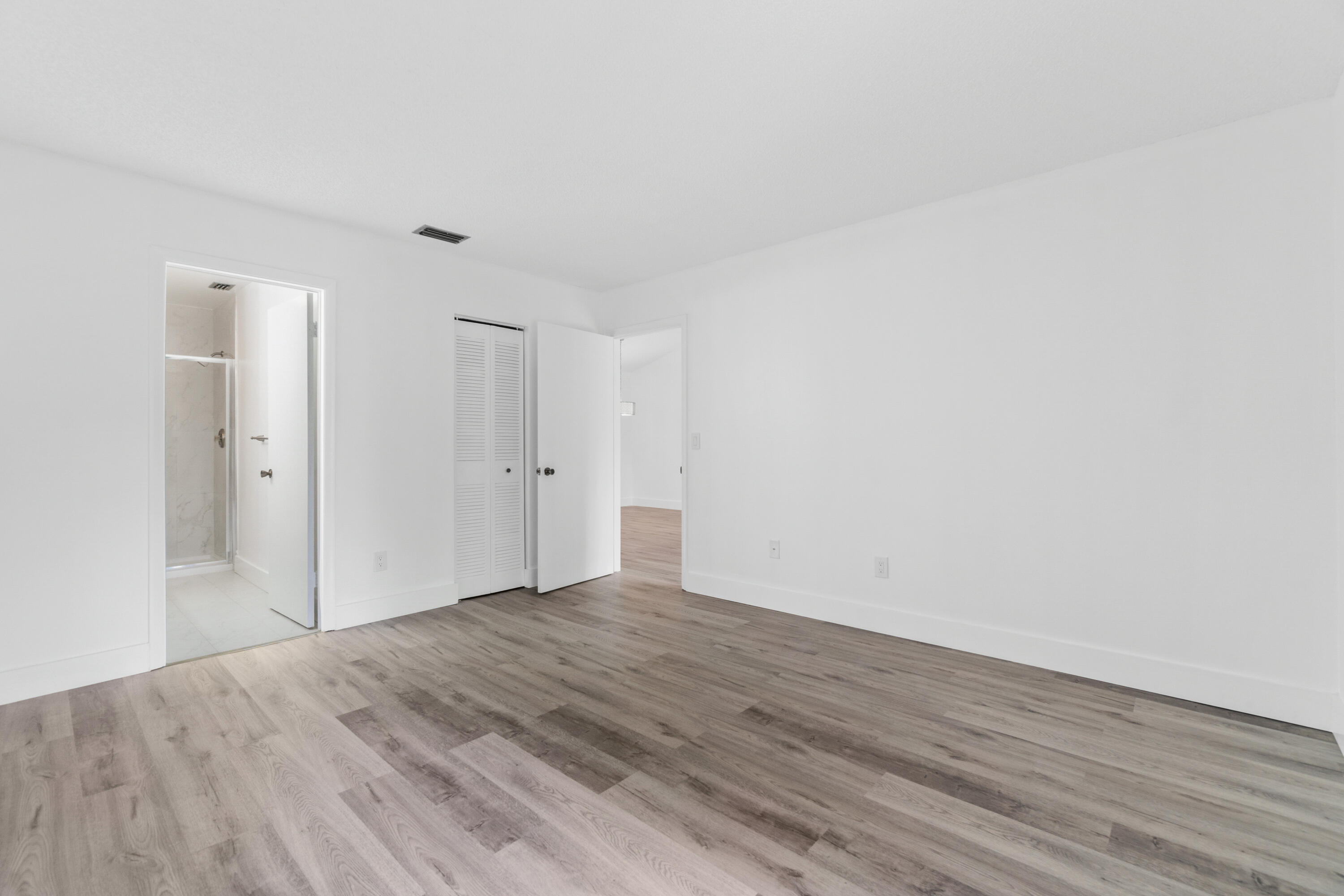 5151 West Club Circle, Unit 206 Boca Raton, FL 33487 - Photo 17 of 22 018-5151WestClubCircle-BocaRaton-FL-3348