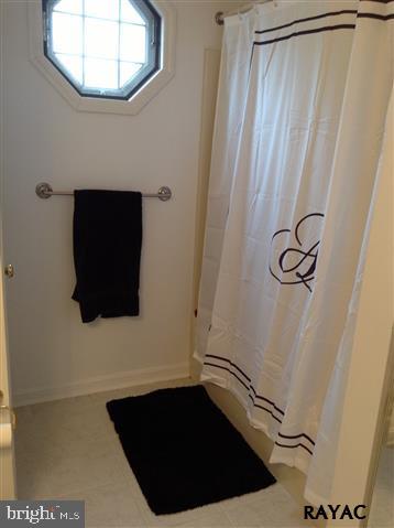 132 Timber Lane Hanover, PA 17331 - Photo 16 of 24 Gallery Image 16