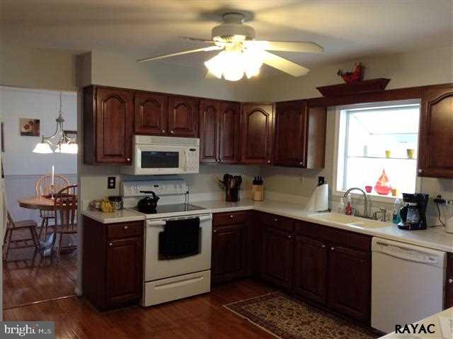 132 Timber Lane Hanover, PA 17331 - Photo 5 of 24 Gallery Image 5