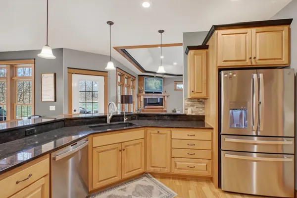 $699,900 | 55 Bluegrass Drive, Alexandria, MN 56308