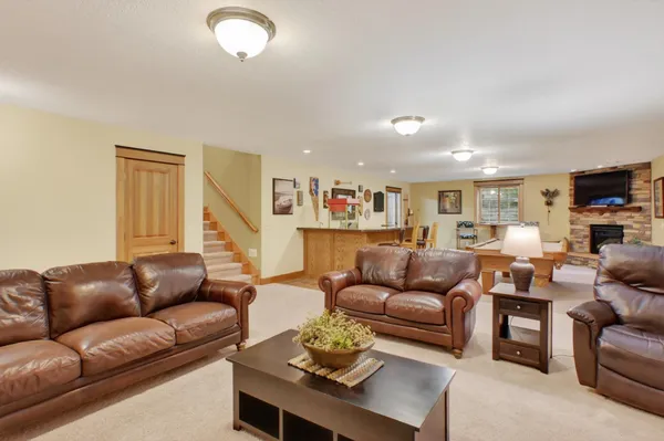 $699,900 | 55 Bluegrass Drive, Alexandria, MN 56308