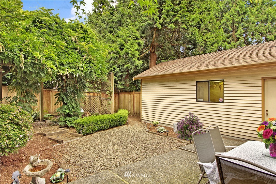 12804 Northeast 185th Court Bothell, WA 98011 - Photo 18 of 18 Gallery Image 18