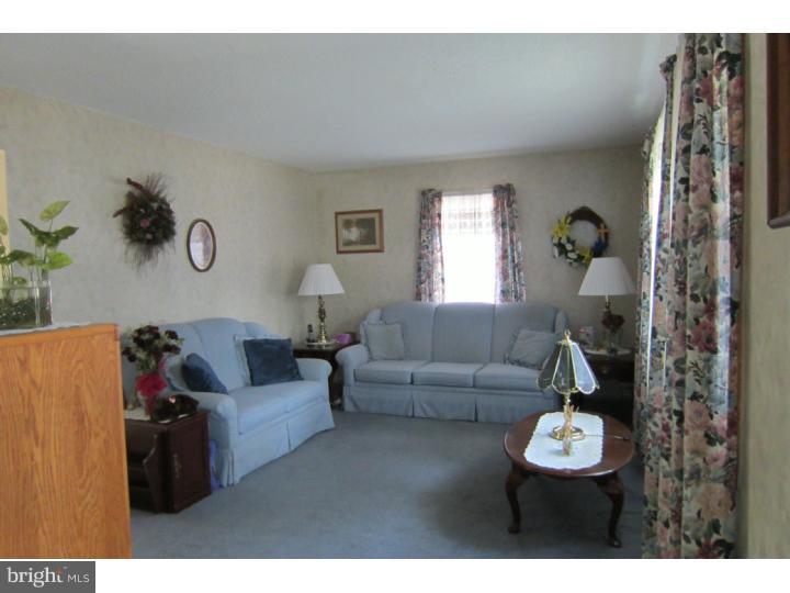 244 Youngs Road Hamilton, NJ 08619 - Photo 2 of 11 Gallery Image 2