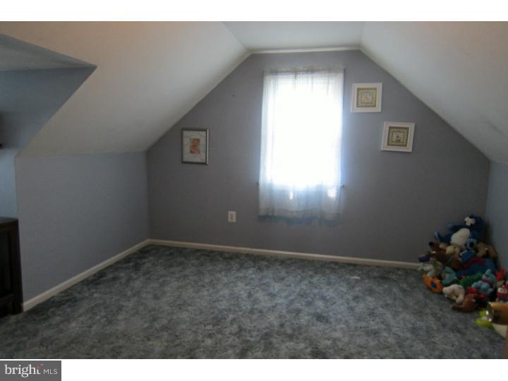 244 Youngs Road Hamilton, NJ 08619 - Photo 6 of 11 Gallery Image 6