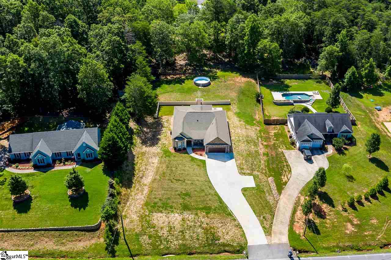 424 St Paul Road Easley, SC 29642 - Photo 2 of 36