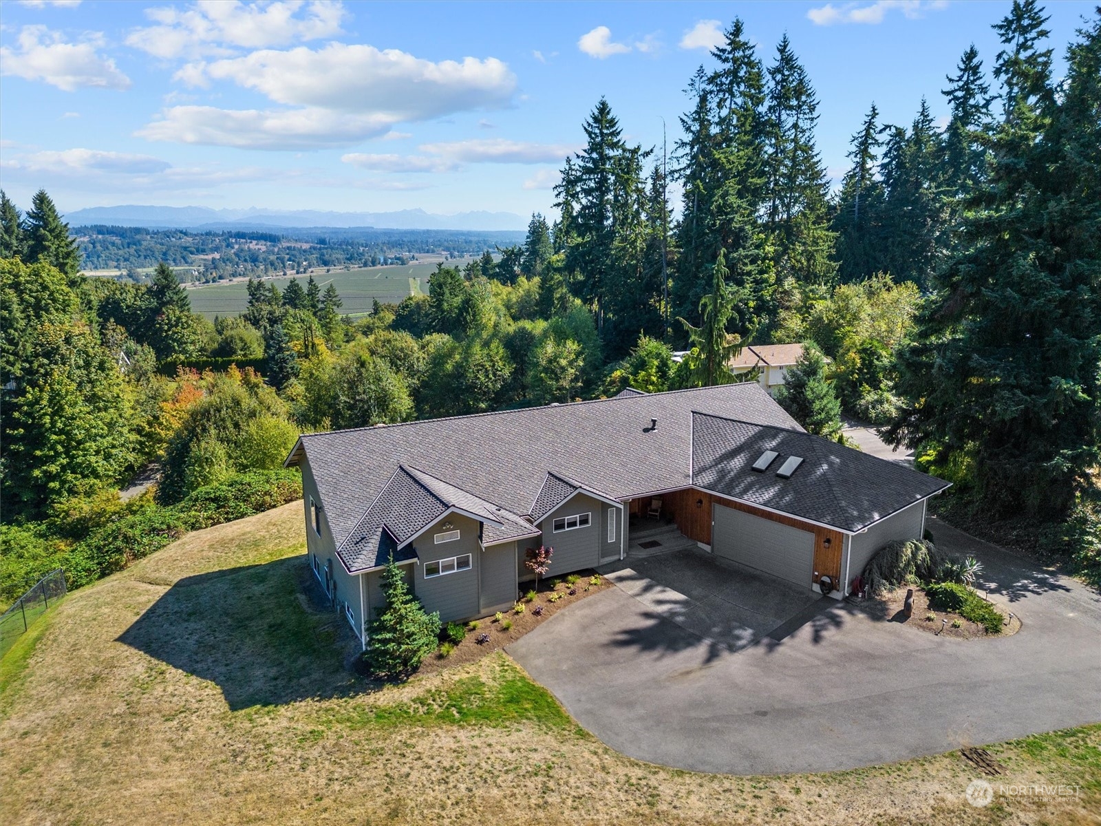8320 Rim Drive Everett, WA 98208 - Photo 1 of 1 Gallery Image 1