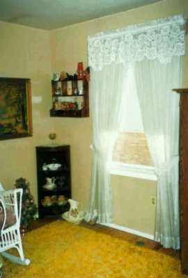 233 Foxcroft Road Pittsburgh, PA 15220 - Photo 5 of 8 Other.