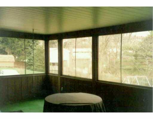 233 Foxcroft Road Pittsburgh, PA 15220 - Photo 7 of 8 Patio/Deck.