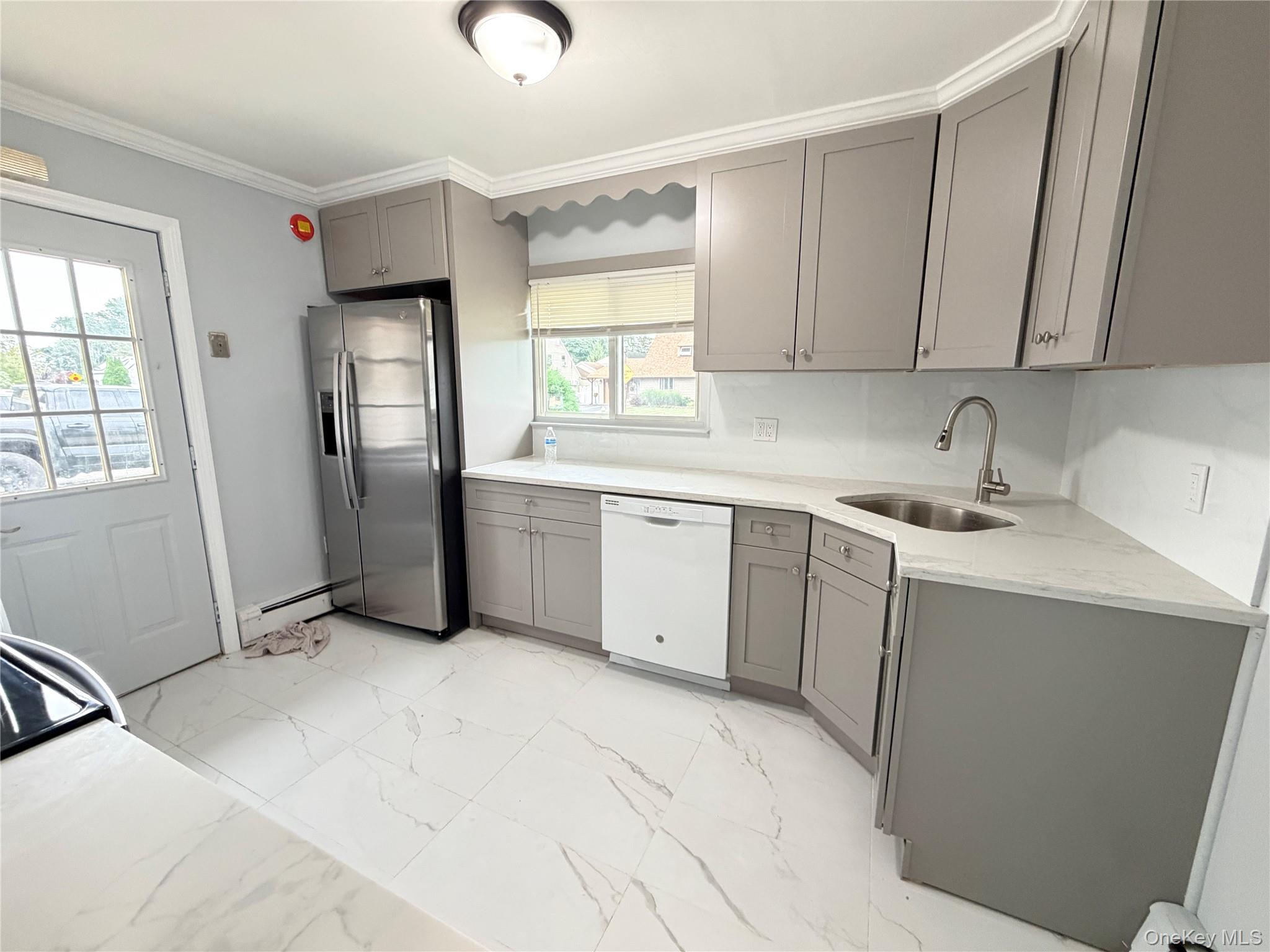 190 Meridian Road Levittown, NY 11756 - Photo 4 of 18 Gallery Image 4