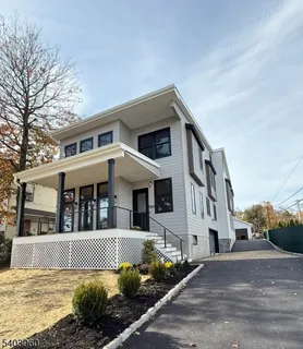 $1,595,000 | 112 Valley Road, Unit A, Montclair, NJ 07042