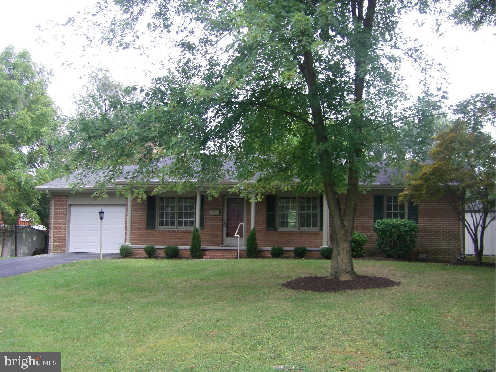 244 Dry Mill Road Southwest Leesburg, VA 20175 - Photo 1 of 14 Exterior (Front)