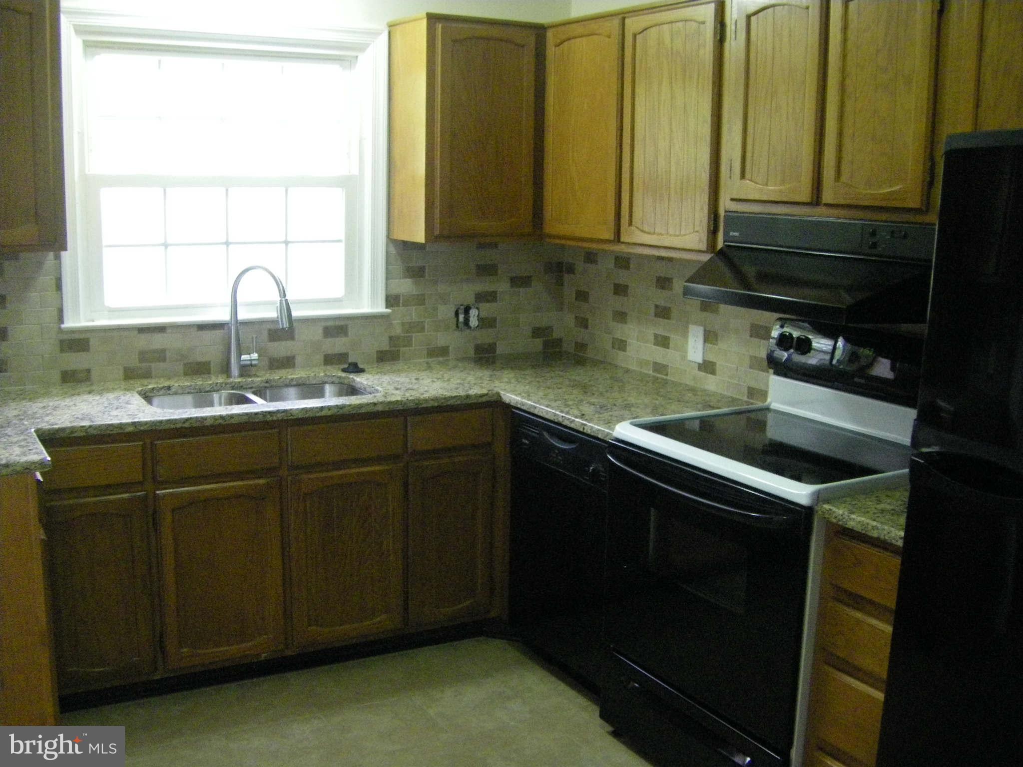 244 Dry Mill Road Southwest Leesburg, VA 20175 - Photo 6 of 14 Kitchen