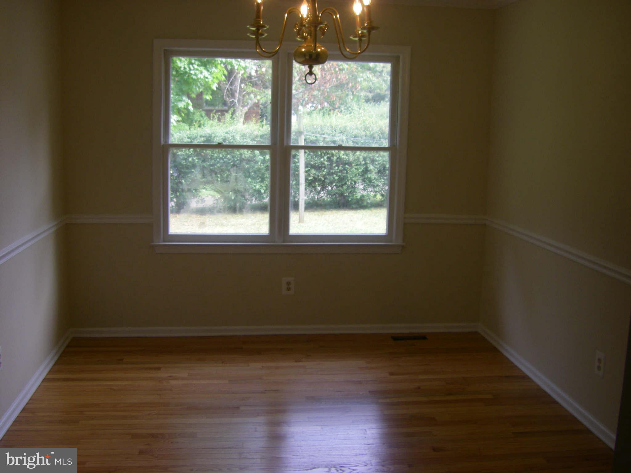 244 Dry Mill Road Southwest Leesburg, VA 20175 - Photo 8 of 14 Dining Room