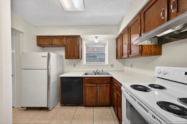 $1,395 | 11703 Whisper Valley Street, San Antonio, TX 78230