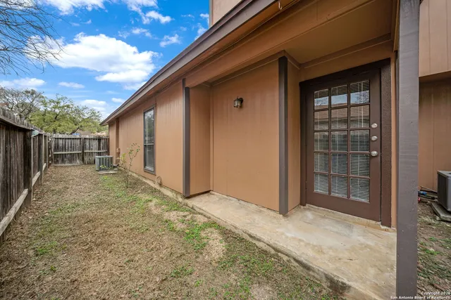 $1,395 | 11703 Whisper Valley Street, San Antonio, TX 78230