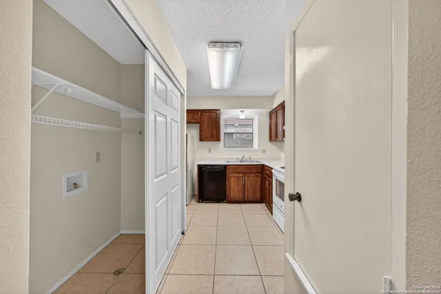 $1,395 | 11703 Whisper Valley Street, San Antonio, TX 78230