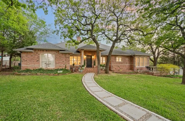 $849,500 | 2523 Anglers Drive, Grapevine, TX 76051