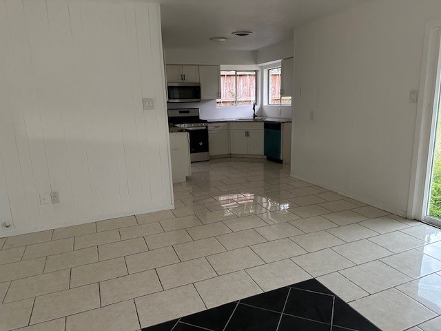 910 1/2 Oak Street Houston, TX 77018 - Photo 4 of 13