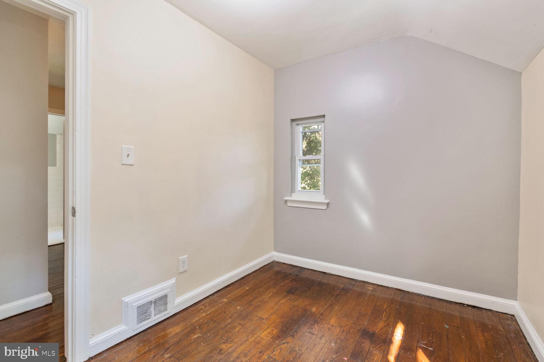 9017 Sudbury Road Silver Spring, MD 20901 - Photo 11 of 27