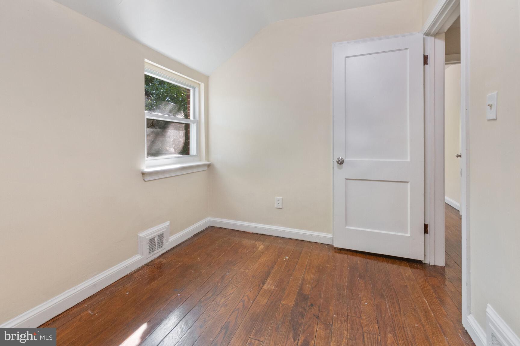 9017 Sudbury Road Silver Spring, MD 20901 - Photo 12 of 27