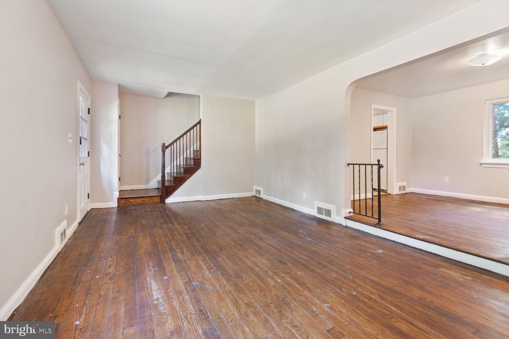 9017 Sudbury Road Silver Spring, MD 20901 - Photo 4 of 27